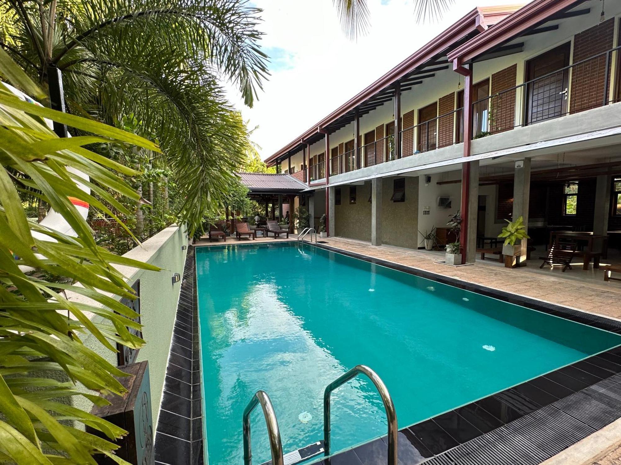 Hotel Heladiv Anuradhapura Exterior photo